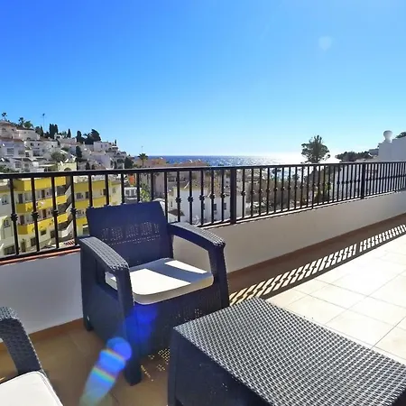 R1352 Pinomar D Villa *