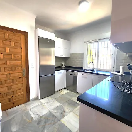 R1352 Pinomar D Villa *