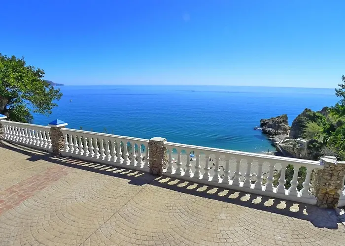 R1352 Pinomar D Villa