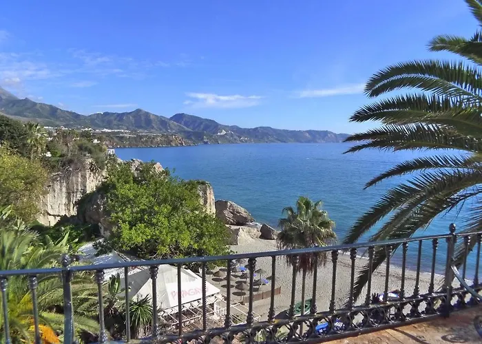 R1352 Pinomar D Villa Nerja