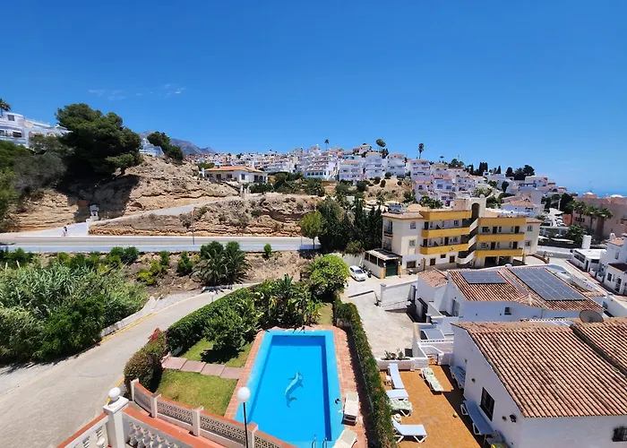 R1352 Pinomar D Villa Nerja