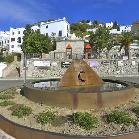 R1352 Pinomar D Willa