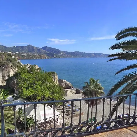 R1352 Pinomar D Willa Nerja