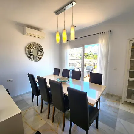 R1352 Pinomar D Villa