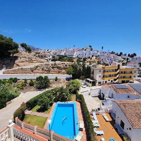 R1352 Pinomar D Villa Nerja